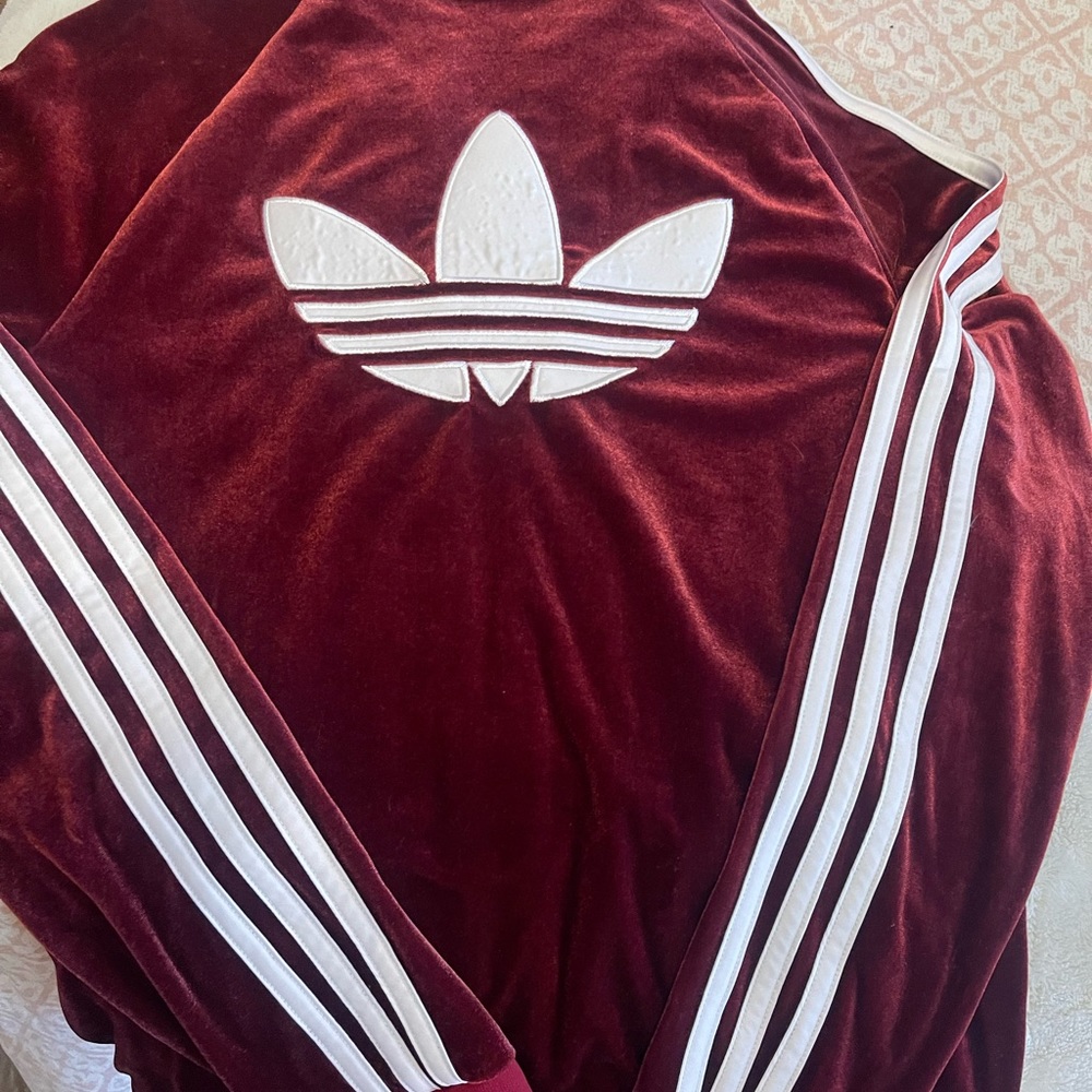 Addidas sweater